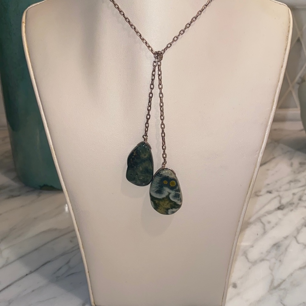 Natural polished Green Agate Sterling Silver Lariat